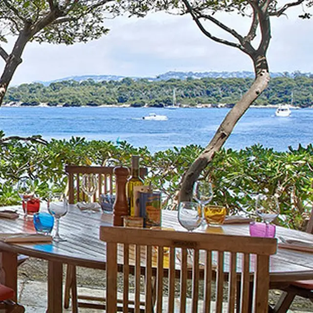 Restaurant La Tonnelle