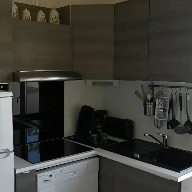 Studio – 2 personnes (Hyères) | Destination Côte d'Azur France