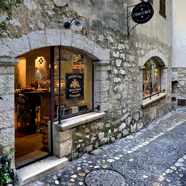 Maison Bremond 1830 (Saint-Paul) | Provence-Alpes-Côte d'Azur Tourism