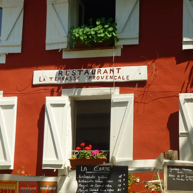 Partager la convivialité à Collobrières