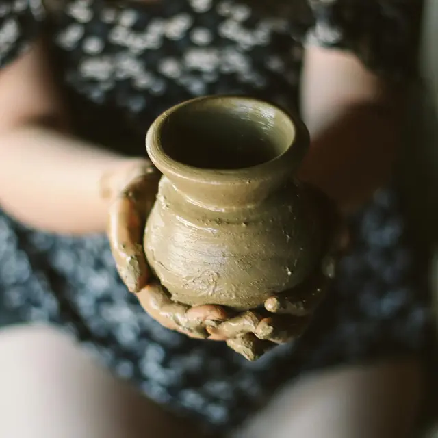 Initiation à la poterie en argile naturelle_La Toussuire