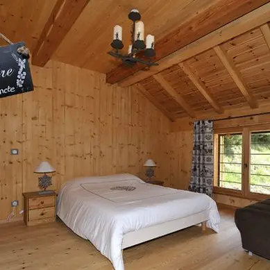 Eco-Gite de l'Aigle Perron Valérie -Ceillac -Gîte d'étape/séjour -Guillestrois-Queyras