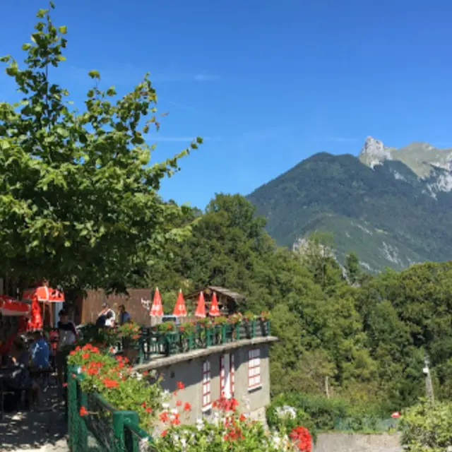 restau grotte et cascade
