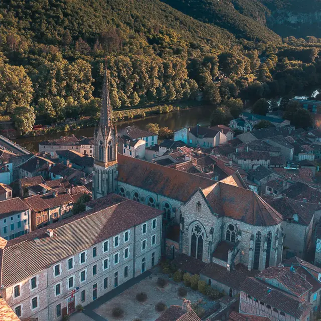 Saint-Antonin-Noble-Val_Saint-Antonin-Noble-Val
