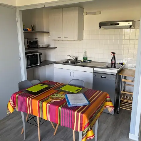RESIDENCE