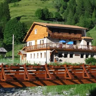 L'Edelweiss -Gîte d’étape/séjour -Abriès-Ristolas -Queyras