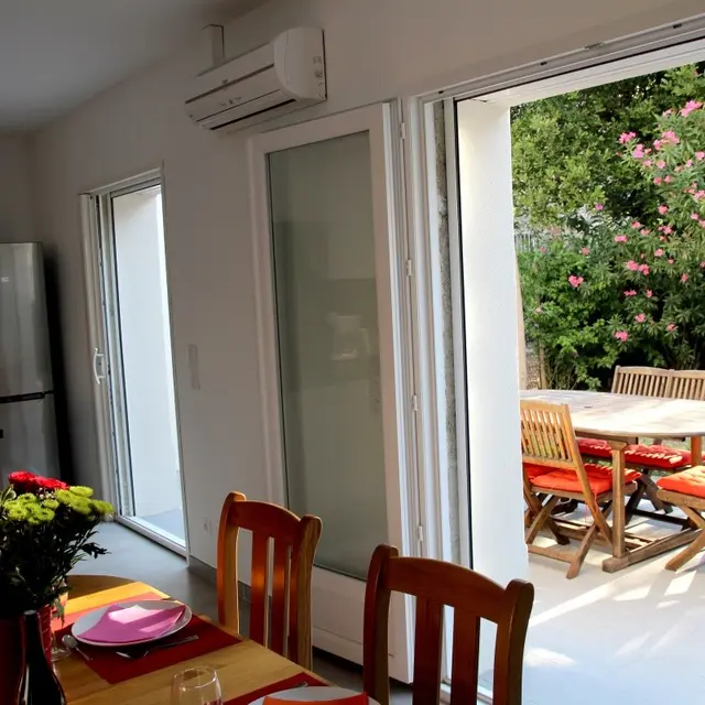 Location de vacances - L'Escale des Papes - La petite maison