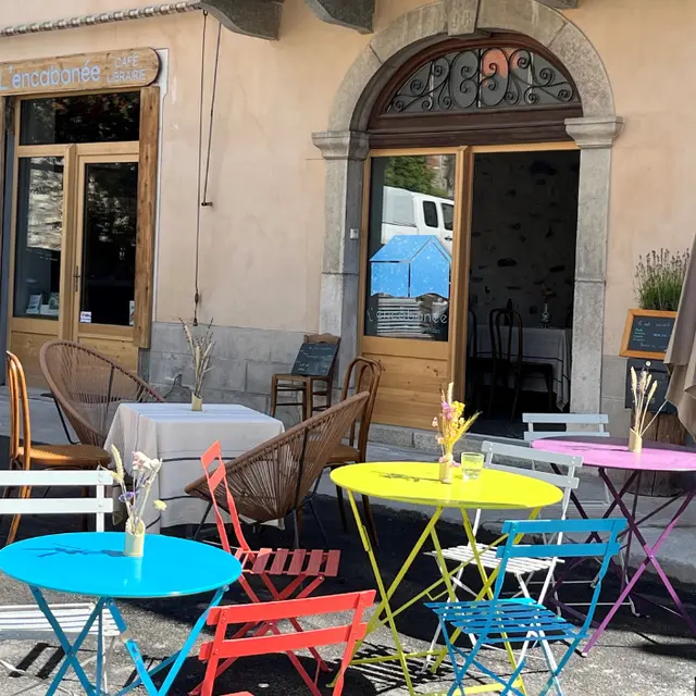 Café librairie L'Encabanée - Saint-Paul-sur-Ubaye