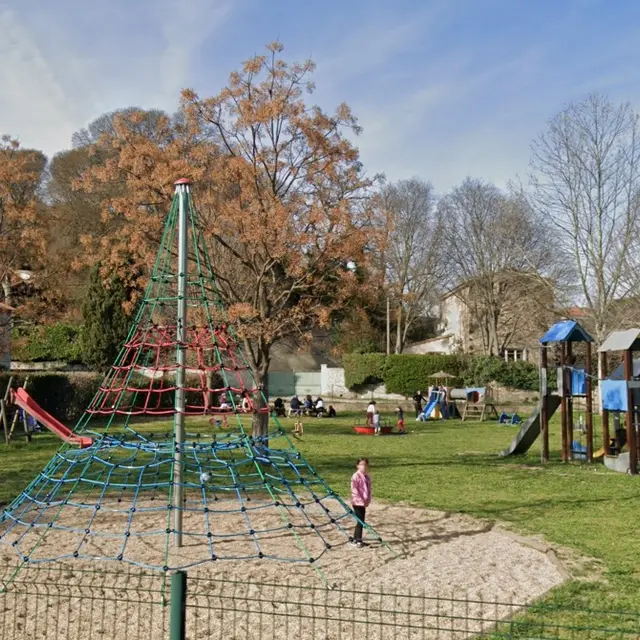 Aire de jeux_Brignon