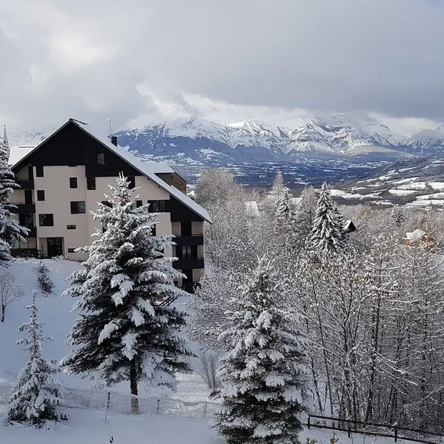 Location M. MALLET E Meublé Saint Léger les Mélèzes Vallée du Champsaur
