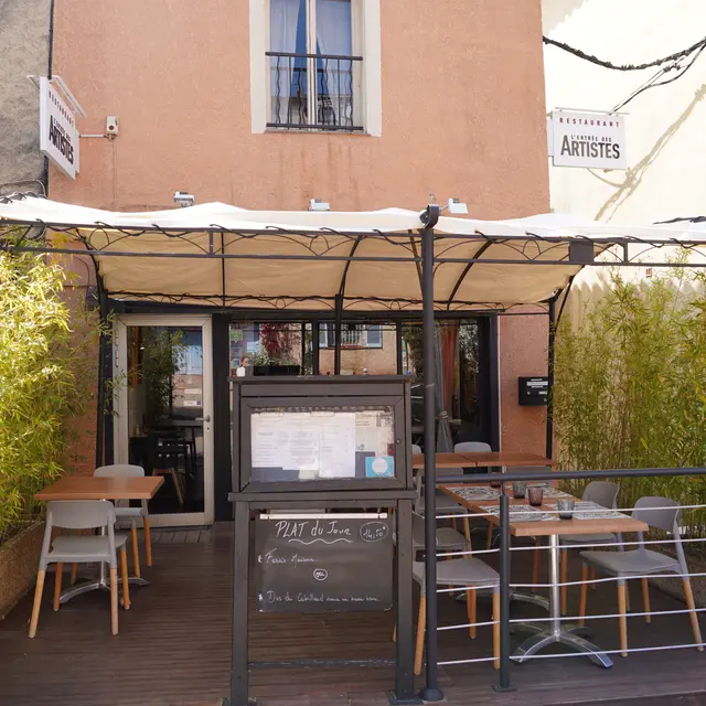 L'entrée des artistes_Fréjus