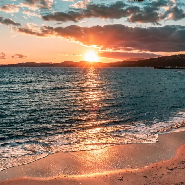 Randonnée en Jet-ski 1h00 (sunset) by Luxury jet 83_Fréjus