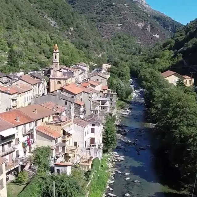 Village de Fontan