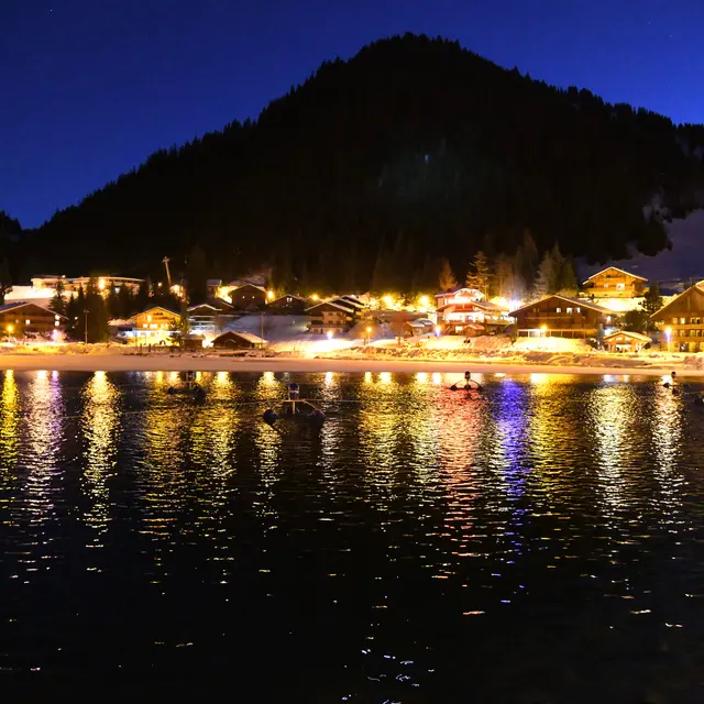 Veillée autour du lac_Châtel