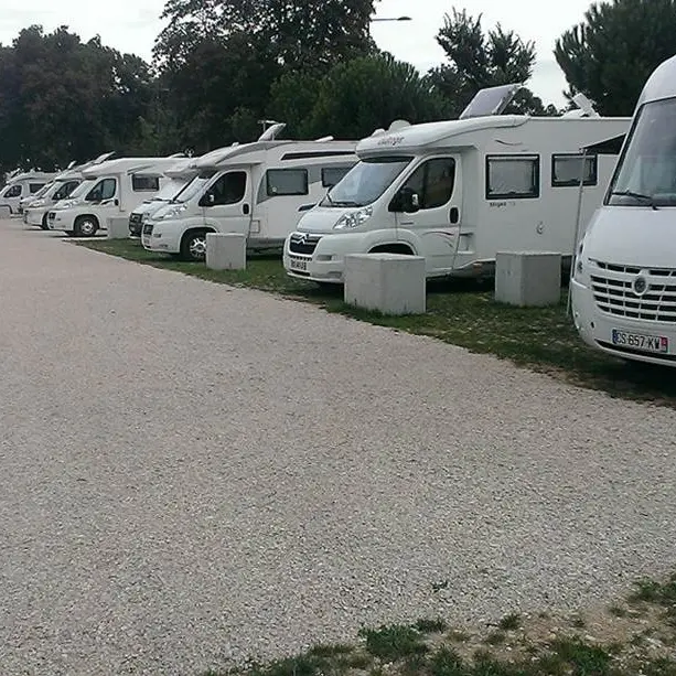 Aire de camping car Montauban - Port Canal