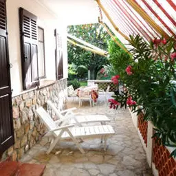 Meublé 3 pièces n°2 Josiane TESTA_Juan-les-Pins