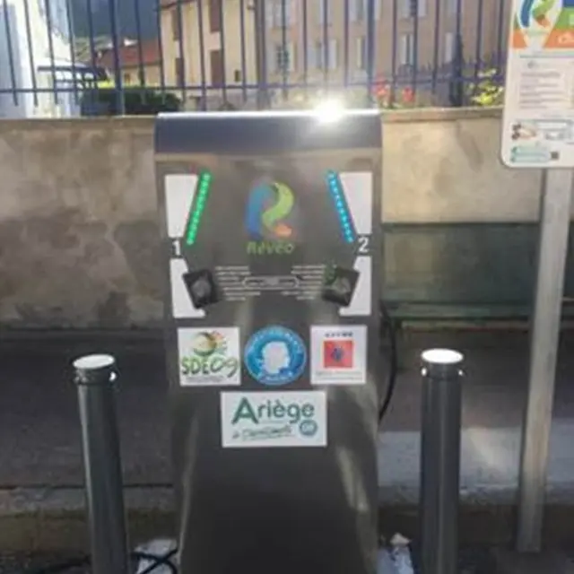 borne_electrique_Tarascon