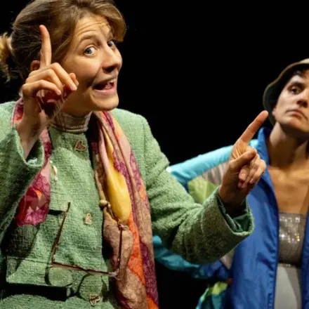 Théâtre «Dégueu»_Vedène