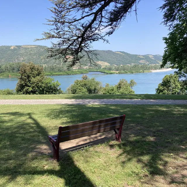 Parc de la ronceraie Laveyron