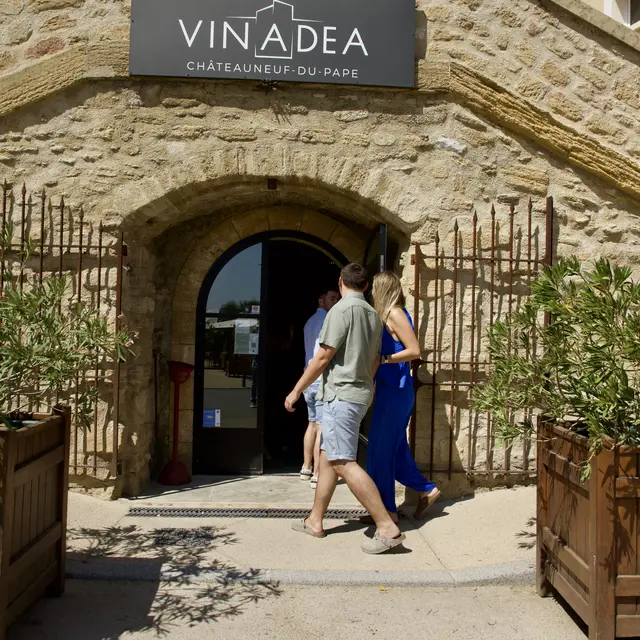 La Vinothèque_Châteauneuf-du-Pape