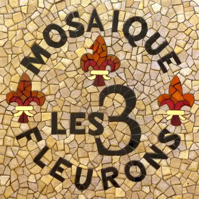 Mosaïque Les Trois Fleurons_Oppède