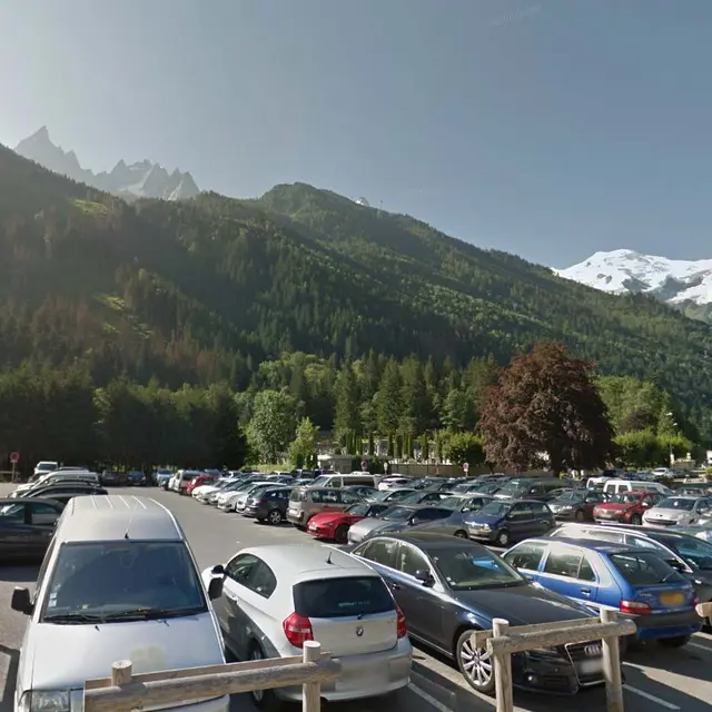parking du biolay chamonix