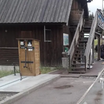 Station de lavage, gonflage vélos - Turini_Turini Camp d’argent