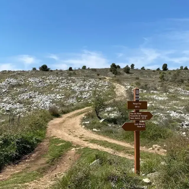RANDO PATRIMOINE : LES FRAGILES RICHESSES DU PLAN DES NOVES_Vence
