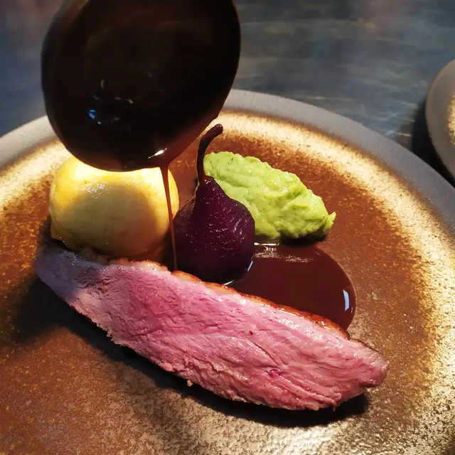 Racines - Domaine du Lac à Saint Denis les Bourg