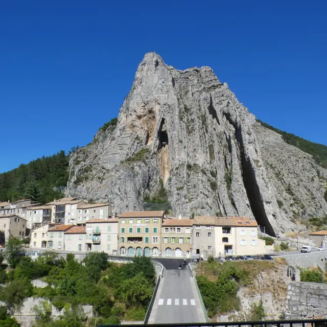 Le Rocher de la Baume à Sisteron