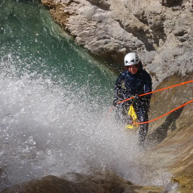 Canyoning au Grenand avec Vertes Sensations