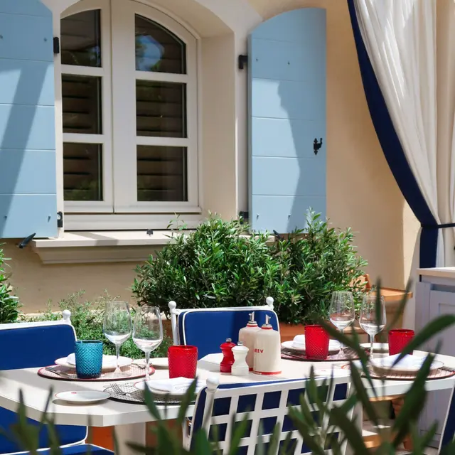 The Strand - AREV_Saint-Tropez