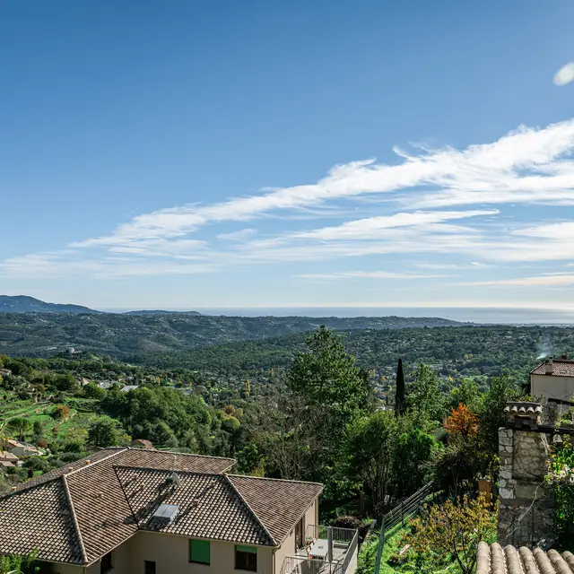 Saint-Jeannet - Côte d'Azur, vignoble et La Gaude