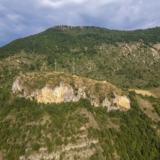 Le rocher de Sainte-Madeleine_Thoard