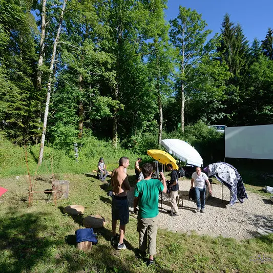 Ciné plein air Vivre avec les loups_Beausemblant