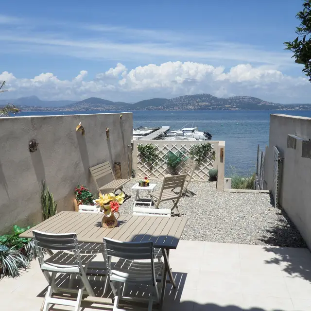 Terrasse bord de mer