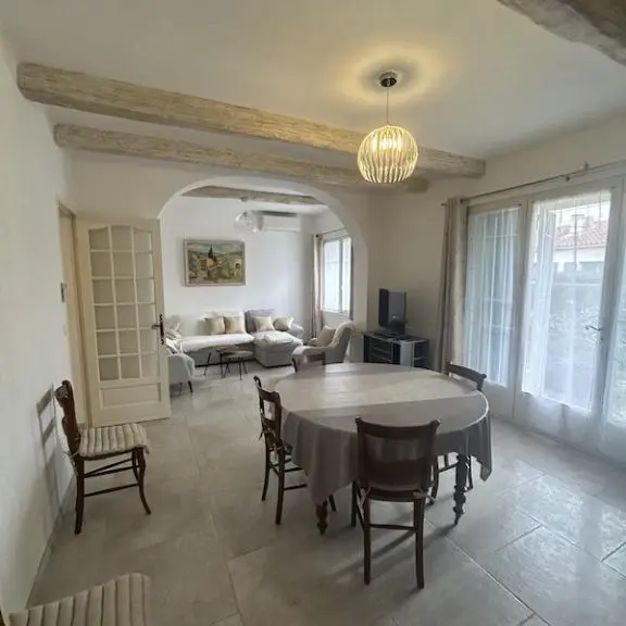 La villa bleueArles*jardin_Arles