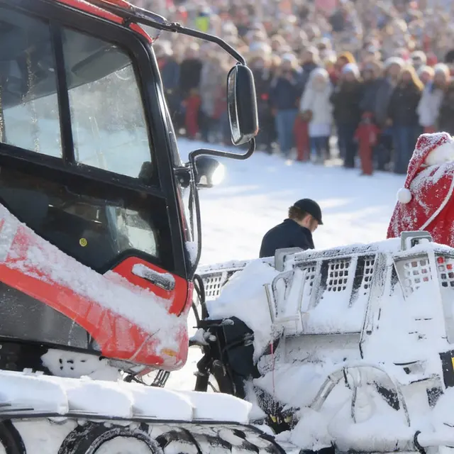 Le traîneau futuriste du Père Noël - Le Sauze