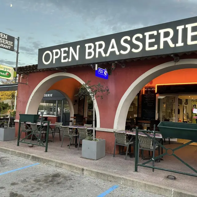 Open Brasserie