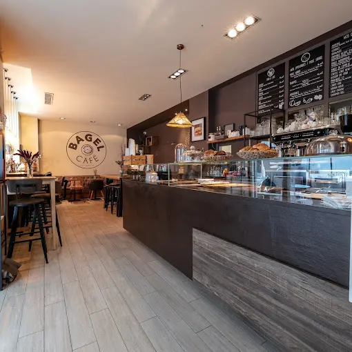 Green Bagel Café