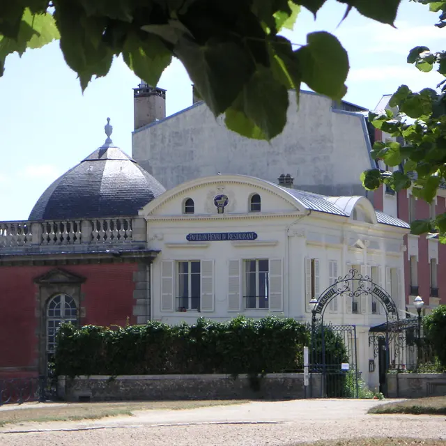 Pavillon Henri IV