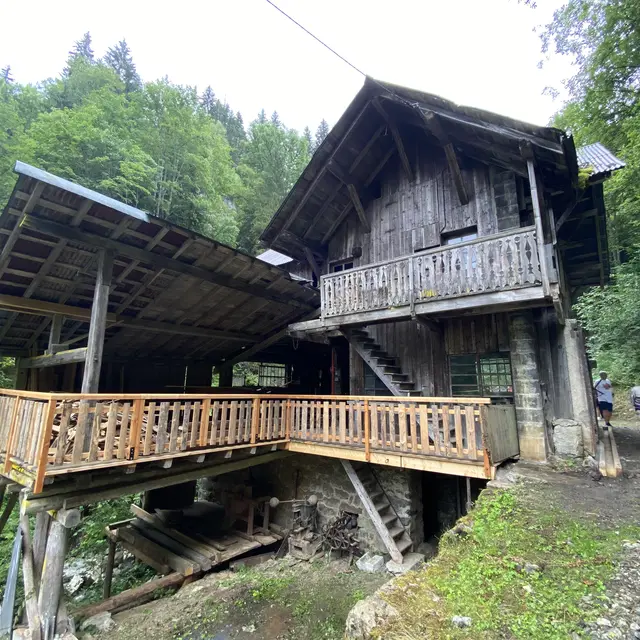 JEP 2025 - Visite de la scierie du Tarchet avec Guy Desgranchamps, architecte du patrimoine_Saint-Gervais-les-Bains