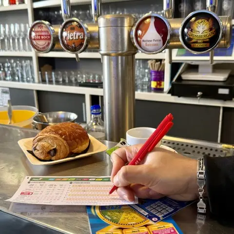 Le Buffalo Bar PMU FDJ_Bandol