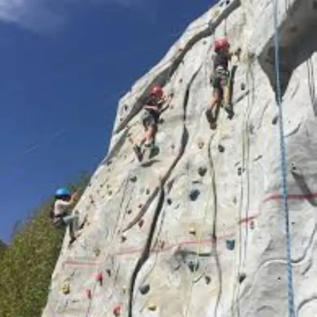 Mur d'escalade_Isola