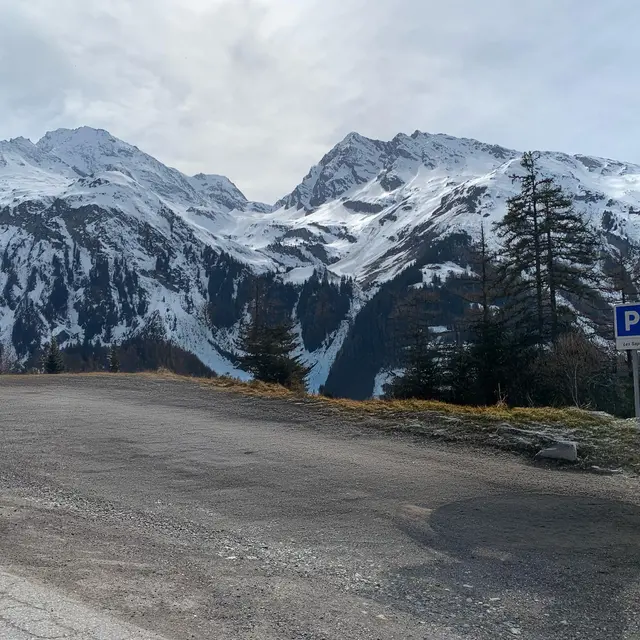 Parking extérieur Les Sapins_Sainte-Foy-Tarentaise