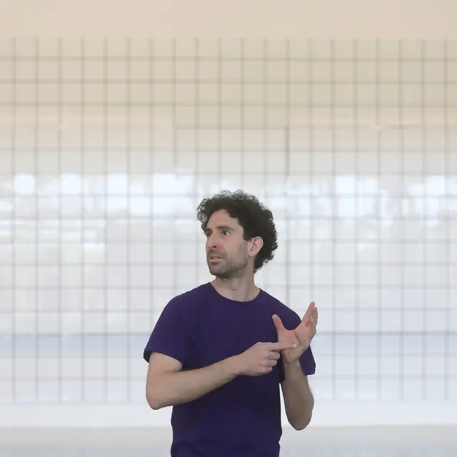 Visite en LSF par Martin Dutrait au MAMC+, 2025.