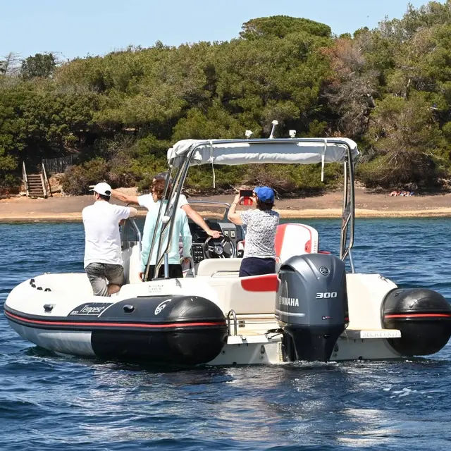 Secretrip vous embarque pour une demi-journée de rêve vers Porquerolles, Giens, la côte sauvage de Giens etc