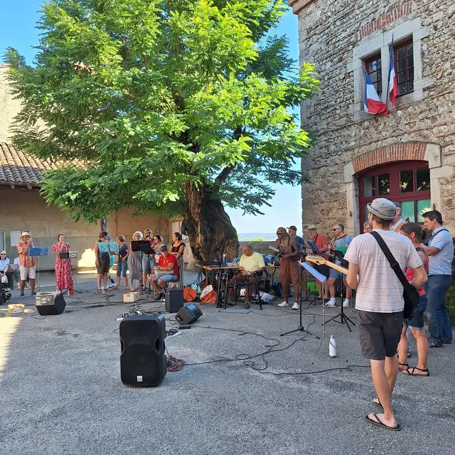 Bulle musique de l'Atelier FICA - Flâneries à Pérouges