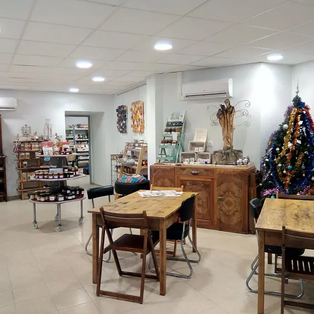 Epicerie au D1