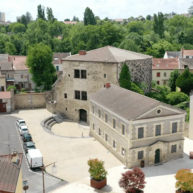 La Tour